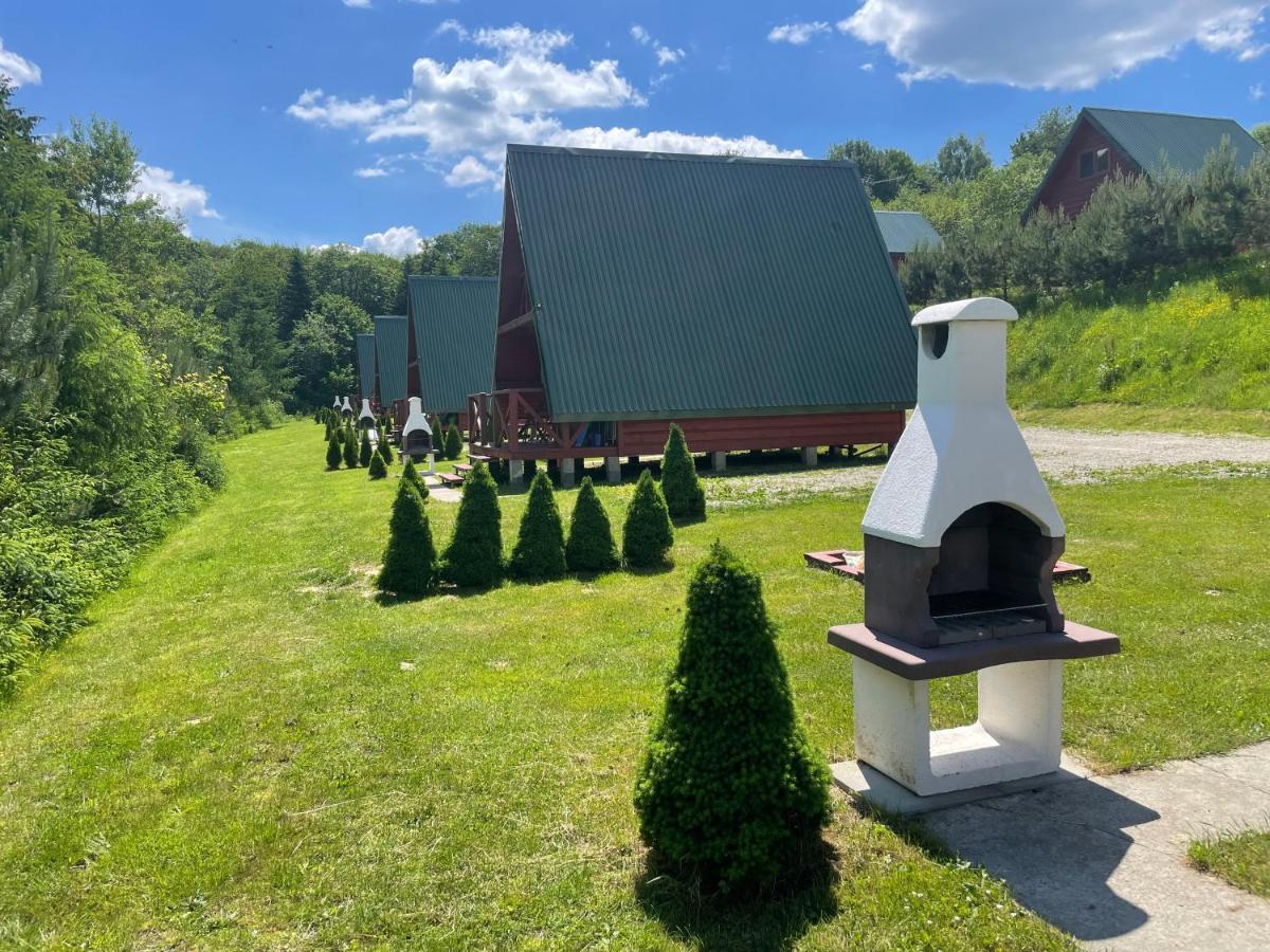 Uweronci Ustrzyki Dolne Exterior foto