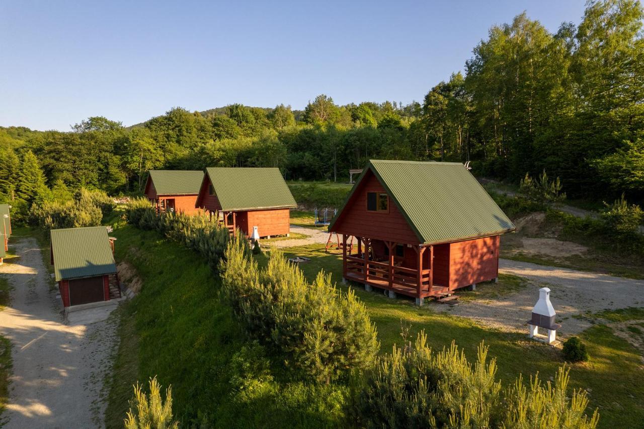Uweronci Ustrzyki Dolne Exterior foto